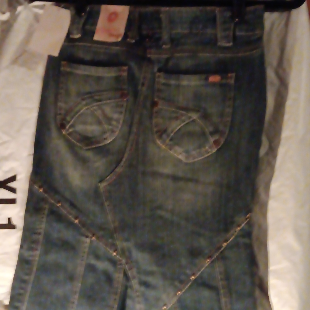 Nwt candies vintage denim skirt cute rivets detail on front and back of skirt. - Picture 3 of 3